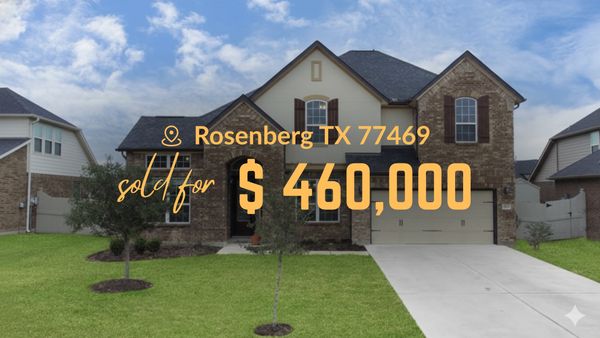Modern 4-bedroom home in Rosenberg with luxury vinyl floors, high ceilings, and a resort-style bath.