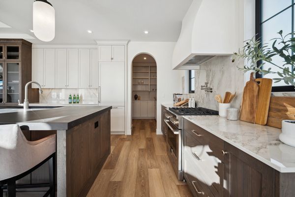 kitchen with decor