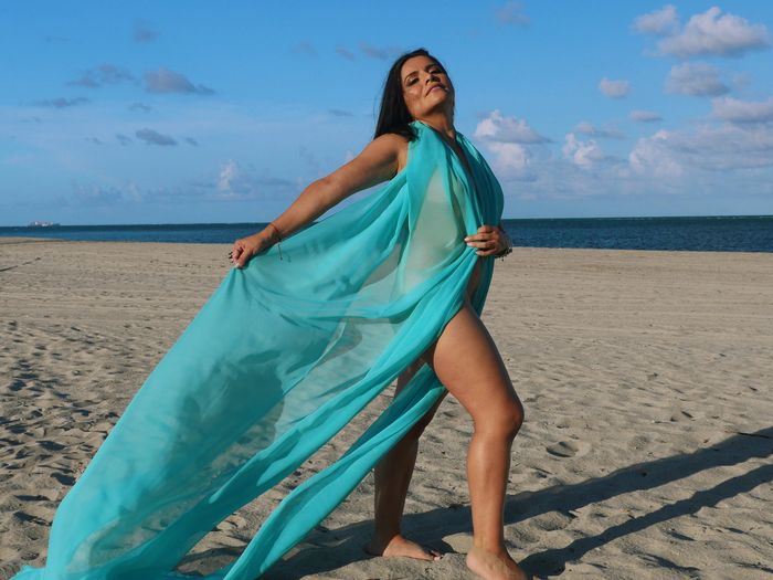 Anita at Miami Beach moving free like the wind