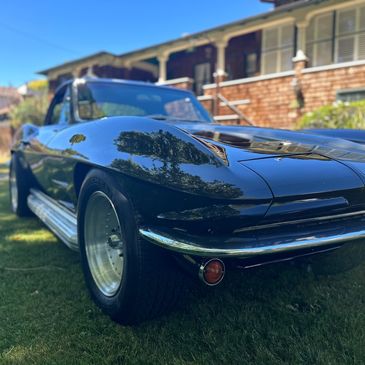 North Bay Corvette - Corvette C2