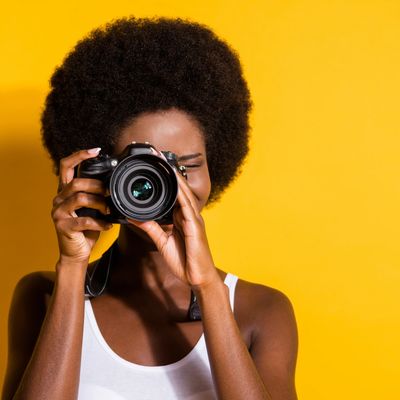 How to take your pictures - woman with camera