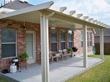SIPs type of patio cover with the Elitewood Santa-Fe package installed on it.