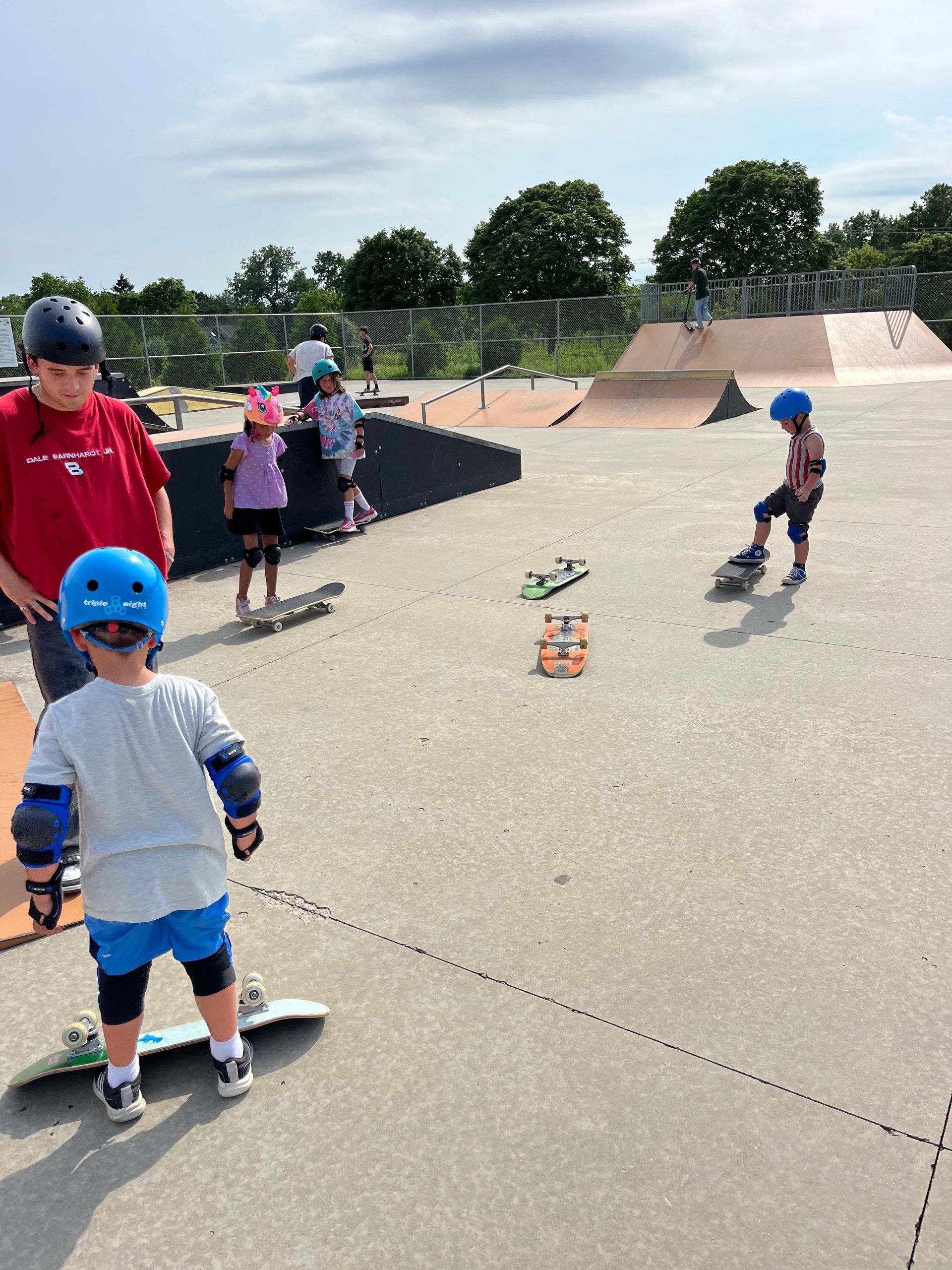 Skate Lessons Chicago coach at Palatine Park District Skateboard Lessons