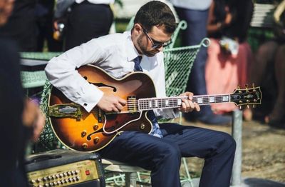Luxury guitar tuition in-home for families in Hertfordshire, London, Berkshire and the Cotswolds