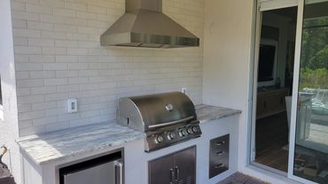 Ellenwood Model Outdoor Kitchen