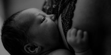 Newborn breastfeeding. Newborn nurse in Nashville