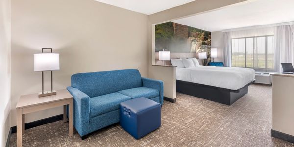 King Suite at Clarion Pointe Sioux Falls