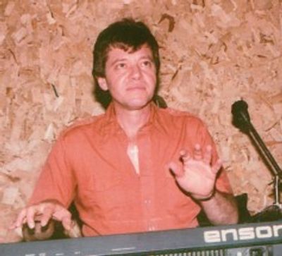 Barry "Jr" Rodrigue was born and raised in New Orleans. Barry was self taught on the guitar and keyb
