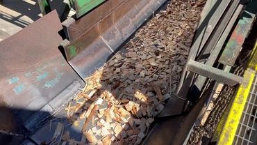VibraPro conveyor in action at Hampton Lumber. This workhorse has offered many years of reliable ser