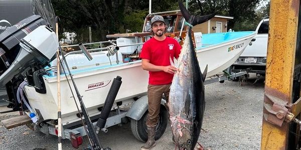 Capt Mason with Bluefin Tuna. Bodega Bay, CA. Sonoma Coast Advnetures