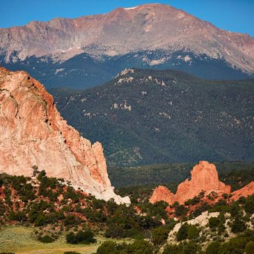 Garden of the Gods and Pikes Peak in Colorado Springs