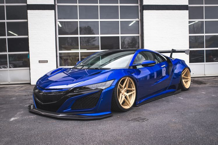 Liberty Walk wide body bagged acura NSX
