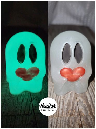 Adorable love ghostie made by Heather Conley