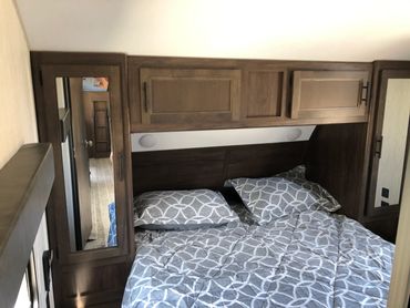 Queen Bed in Cherokee Travel Trailer for Rent in Silver Lake
