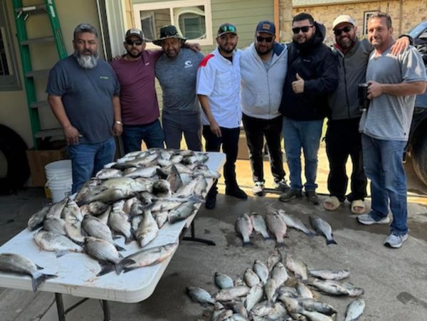 fishing guides near me. fishing charters near me. fishing guides texas. fishing guides north texas