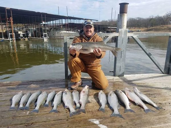 fishing guides near me. fishing charters near me. fishing guides texas. fishing guides north texas