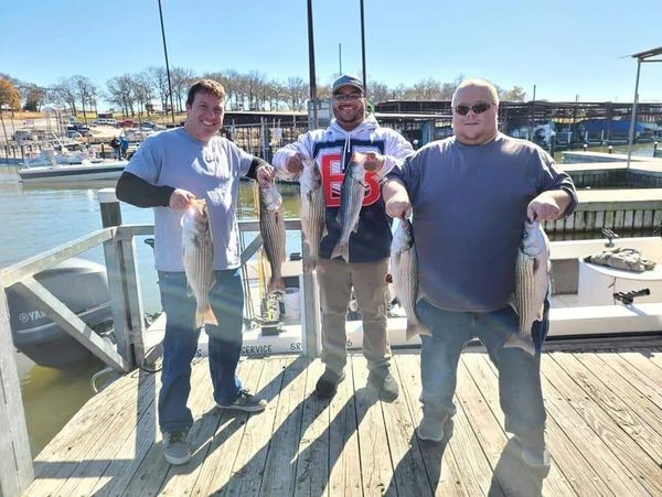 fishing guides near me. fishing charters near me. fishing guides texas. fishing guides north texas
