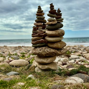 Zen stones symbolising integrative psychotherapy balanced therapy approach tailored to your needs