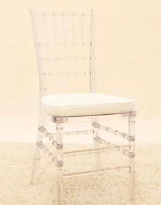 Clear ghost Chiavari chair with white cushion
Clear ghost tiffany chair
