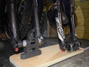 Mountain bike in the back of a van using JR3DS Mounts