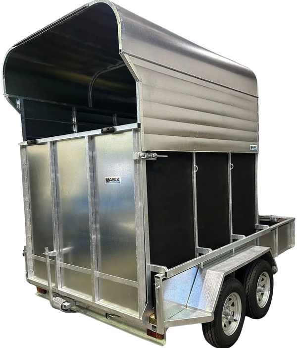 Apex Horse float / trailer