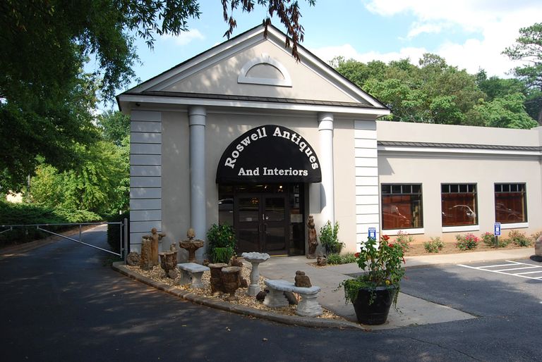 Roswell Antiques and Interiors.
Buy sell consign antiques Buy estate jewelry