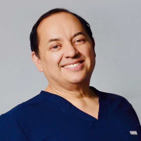 David Ortiz especialista en fertilidad natural y Sobada Maya de cuerpo completo.