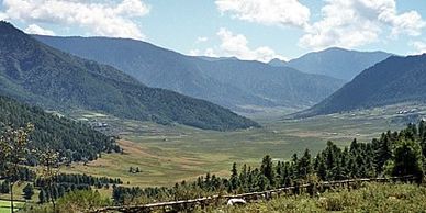 BHUTAN Phobjika Valley
