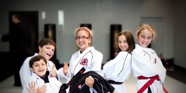 Martial Arts for teen, Taekwondo for teens, Karate for teens. Free trial.