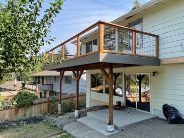 New construction of 2nd story enclosed deck with maintenance free, long lasting composite ipe wood