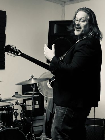 Dave Whalley - Vocals