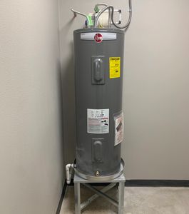 Water heater, water heater stand, expansion tank, electric water heater