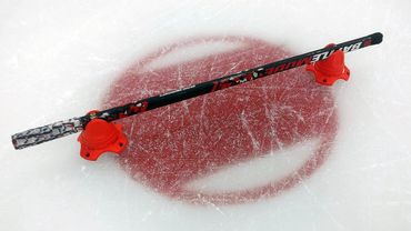 Hockey-Dot Heavy Build