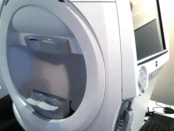 Visual field testing machine