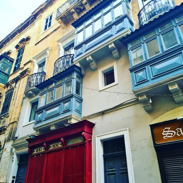 Balconies and Streets of Valletta, sightseeing walking tours