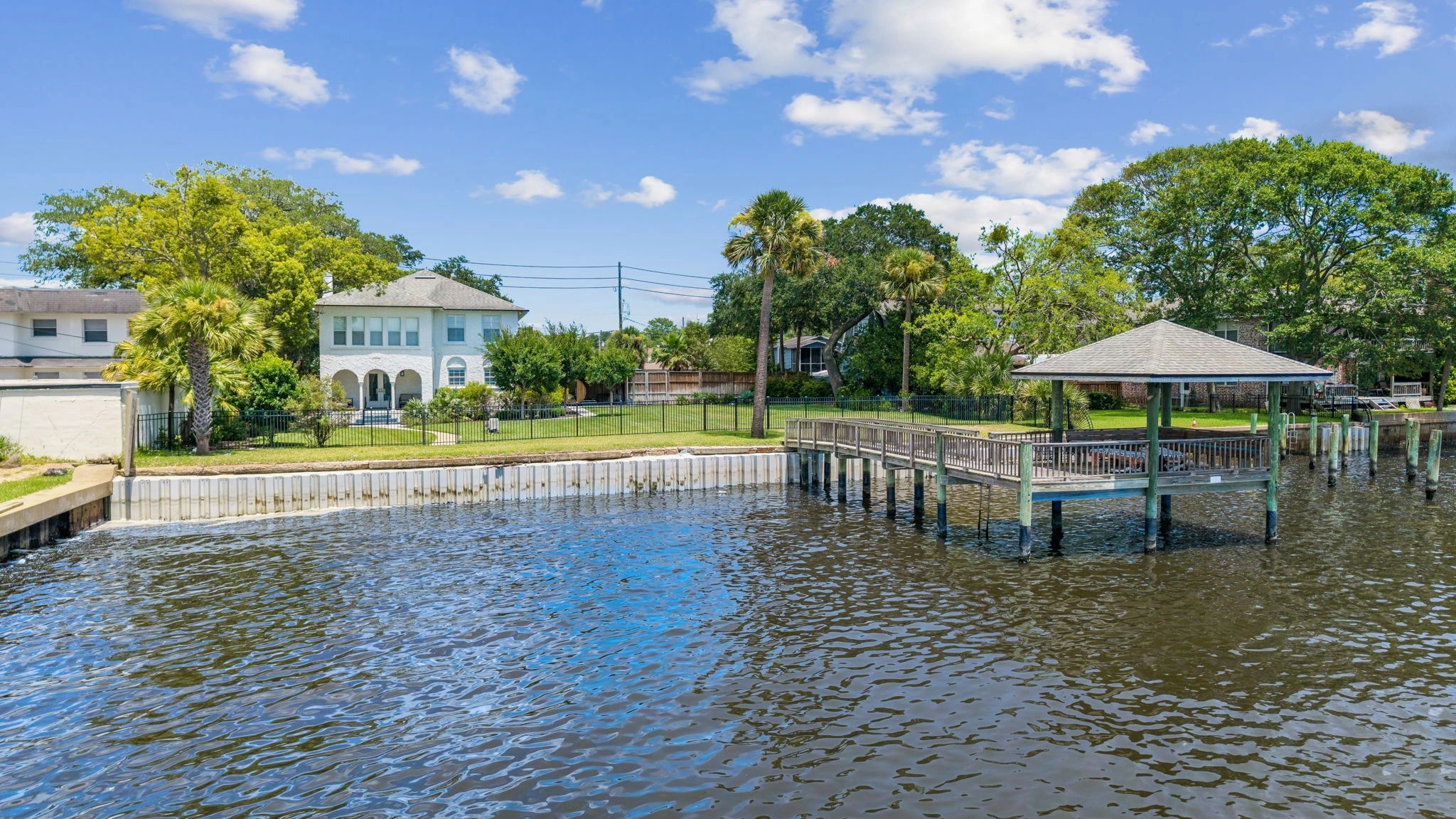 Linda Strickland Realty - Business Photo