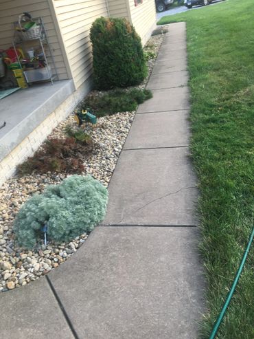 Bettendorf rock installation
Davenport rock installation
Landscaping Bettendorf IA
Landscape Design