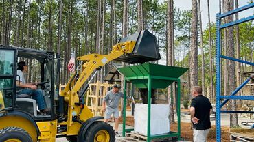 Super sack and hopper