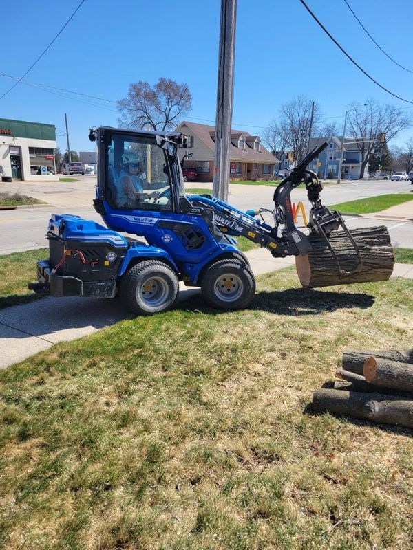 Aspen Ridge Tree Service multi-one equipment