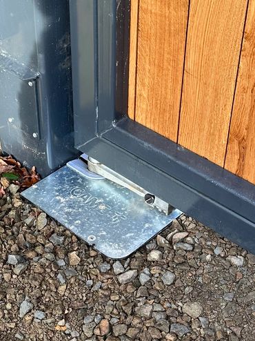 Automated gate control by Came