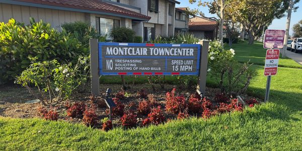 Montclair Towncenter sign with rules and speed limit.