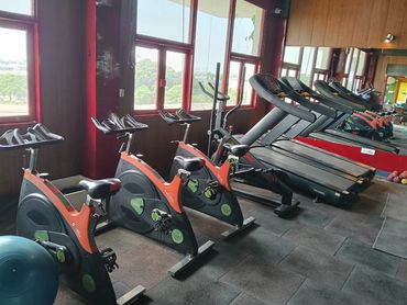 Customized weight loss programs at Ultimate Physique Fitness Gym.
