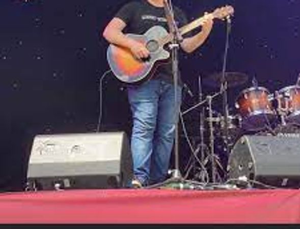 Mason Whittle DJ performer weddings