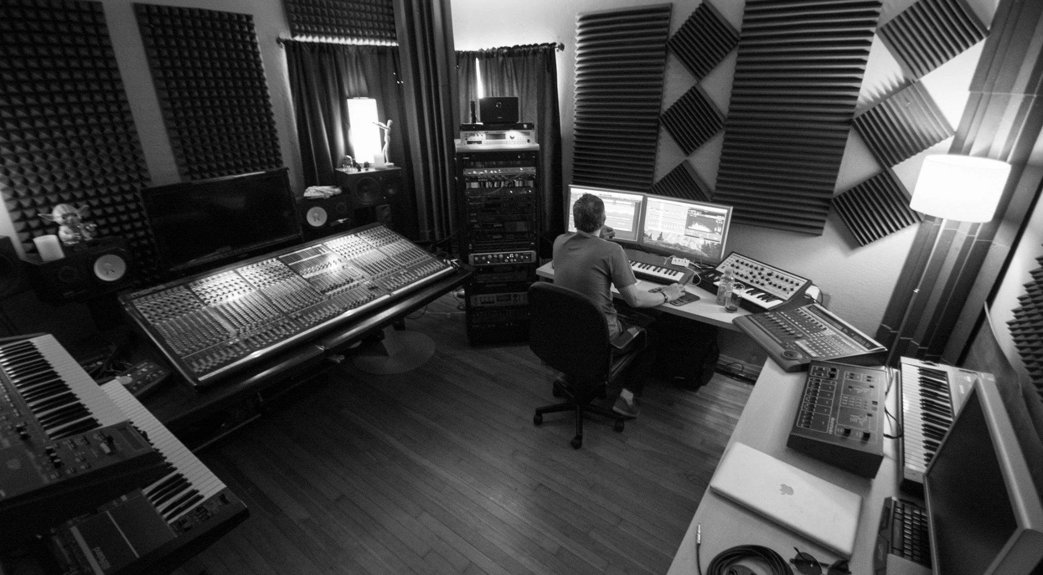 One of Domingo Audio Mastering's first rooms when Domingo Audio went back to Analog Mixing 
