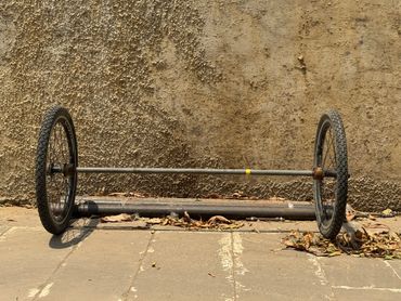 Bicycle-trailer lateral balance axle mockup