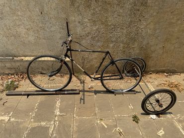 Bicycle-trailer side view