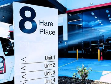 Architectural sign in Rouse Hill by Kellyville Signs, highlighting custom specialty signs