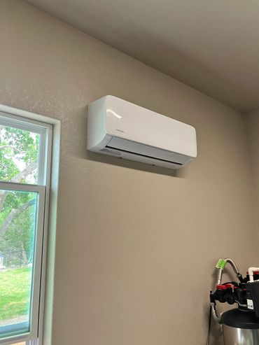 AC installation, repair service, filters, ac tune up, mr cool mini splits & heat pumps