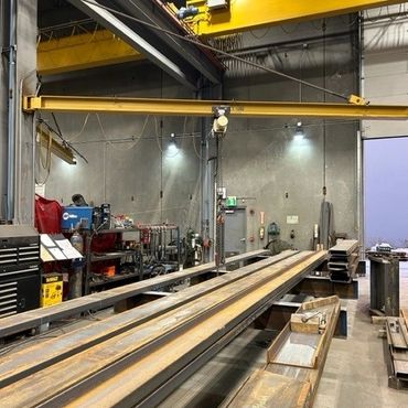 Jib Crane with Chain Hoist and Overhead Bridge Crane with Wirerope Hoist