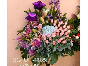 粉紅玫瑰,藍色繡球,粉百合,小丁香